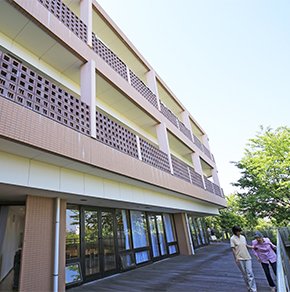 医療法人 藤誠会 介護老人保健施設 境木の丘の介護職/ヘルパー 介護老人保健施設 正社員求人イメージ