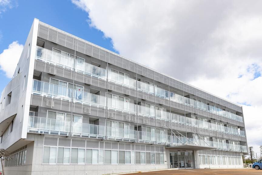 株式会社アイリーフ アイリーフヘルパーステーション西口の介護職/ヘルパー サービス付き高齢者向け住宅 正社員の求人情報イメージ1